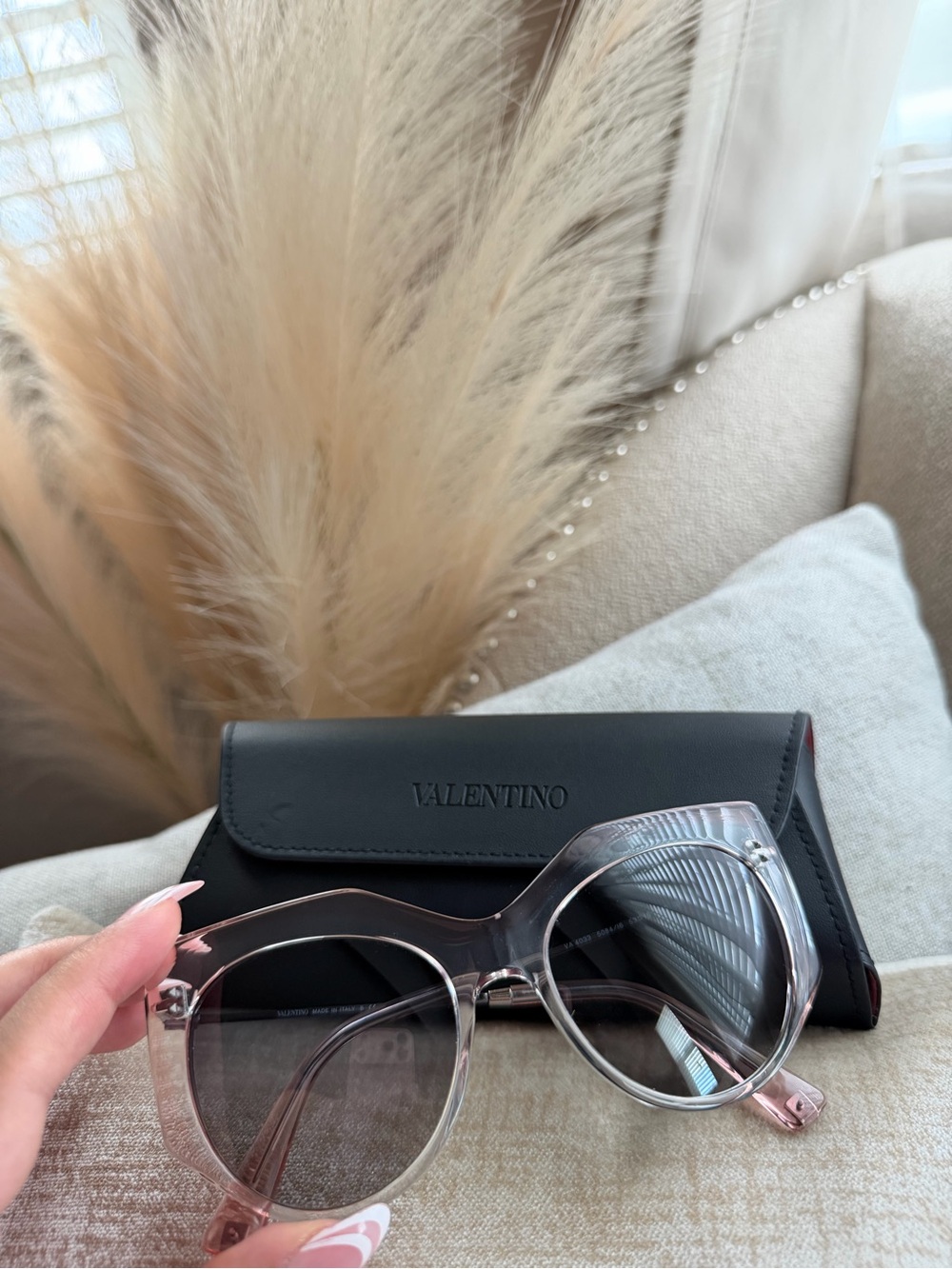 Valentino VA4033 Blush Pink Oversized Sunglasses gorgeous and New!